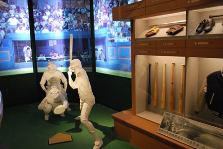 V múzeu histórie je aj časť venovaná športu, preto som si dovolila nahodiť loptičku nejakým baseballistom :-D